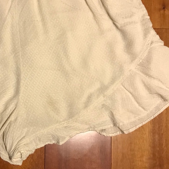 Ecote Cream Cold Shoulder Lace Romper - Picture 3 of 7